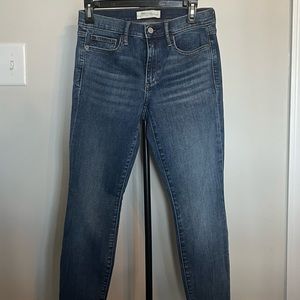 Gap True Skinny Jeans. Size 29 short (fit like a 28)